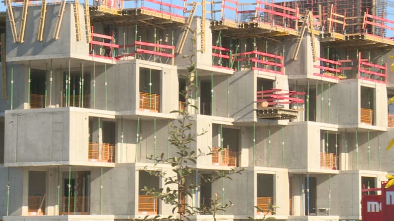 Start hypoték v Česku před 30 lety: Dobrodružný luxus s dvouciferným úrokem, vzpomínají bankéři