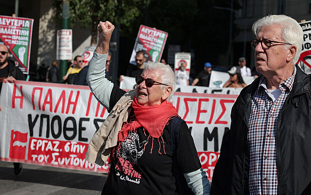 Návrat do středověku, zuří odbory. Řekové umožnili 13hodinové směny
