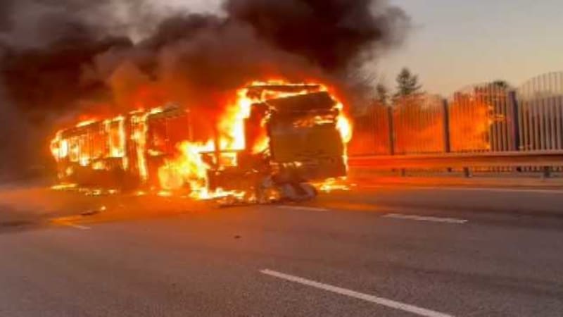 V zrcátku jsem uviděla plameny. Řidička autobusu z Liberce popsala, jak zachránila 30 lidí