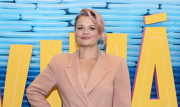 Nemůžu brát všechno, říká Erika Stárková, která zůstala na dítě sama