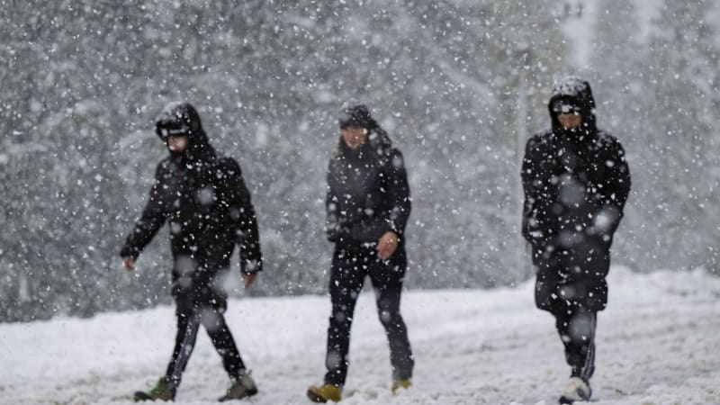 Česko zasáhne sníh a náledí, platila i výstraha. MAPA ukazuje, jak bude u vás