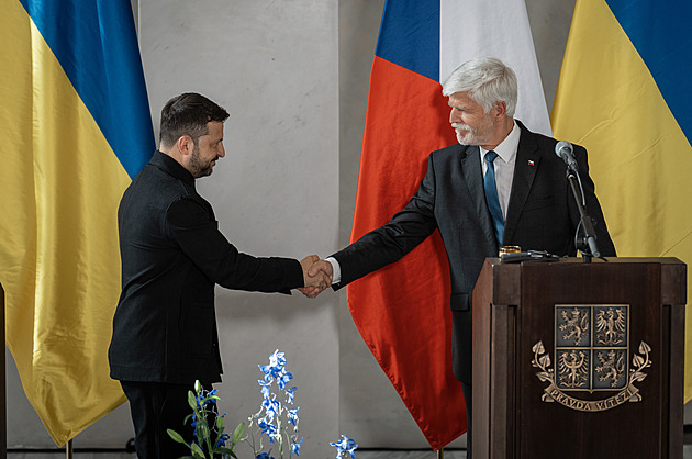 Mírový plán nesmí trestat oběť víc než viníka, Kyjev potřebuje záruky, řekl Pavel