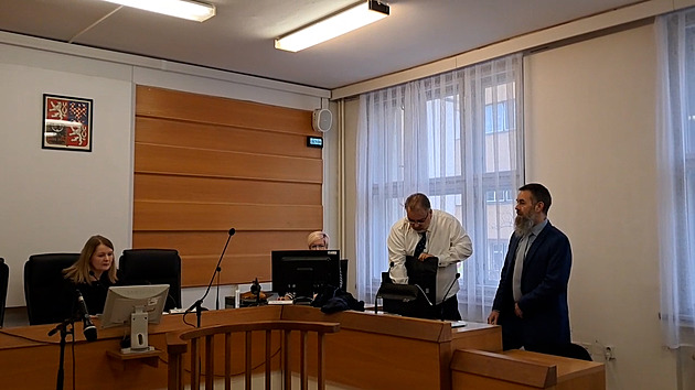 Nejen pivo. Prezidentův řidič sdělil, co vypil předtím, než havaroval