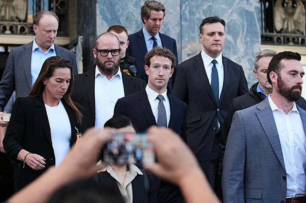 Průlomový soud: Meta čelí žalobě kvůli závislosti dětí na sociálních sítích