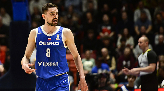 Basket ONLINE: Napínavý závěr. Češi musejí se Slovinci dotahovat ztrátu