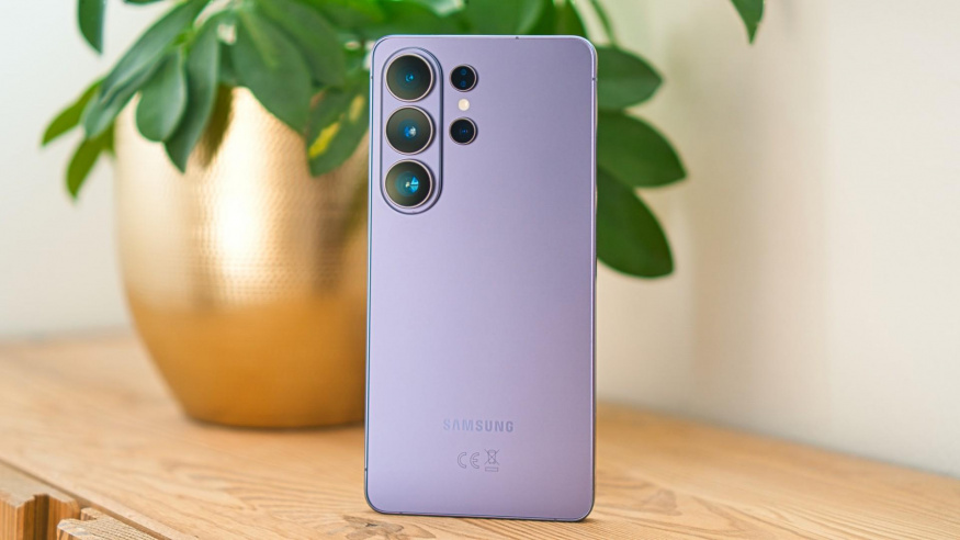 Samsung Galaxy S26 Ultra recenze: revoluci nečekejte, inovace přesto potěší