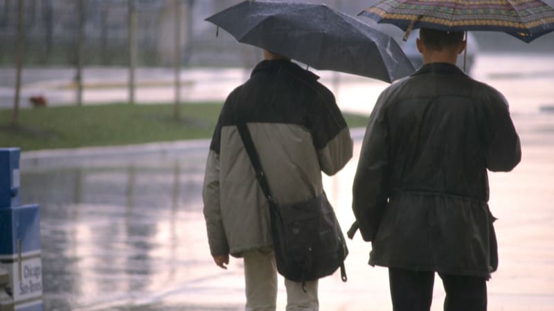 RADAR: Jarní počasí o víkendu vystřídá ochlazení a déšť. Podívejte se, kde naprší nejvíce