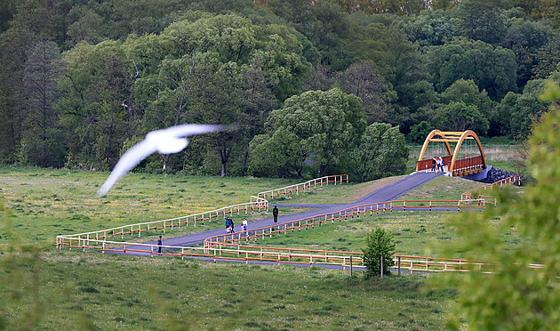 Mostky chátrají, opravy váznou. Cyklostezku Ohře vlastní desítky subjektů
