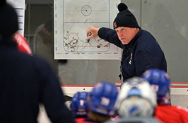 Rulík oznámil tři omluvenky ze zámoří. Se Šlégrem vyhlíží konec základní části NHL