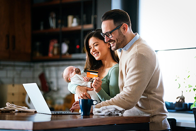 Finanční rezerva pro mladou rodinu. Kolik odkládat, aby vás výdaje nepoložily