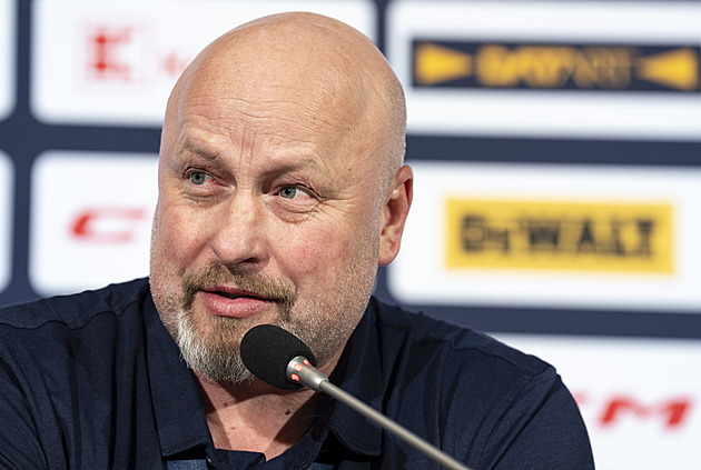 Potvrzeno, Spartu přebírá Augusta: Chci se prezentovat úspěšným hokejem