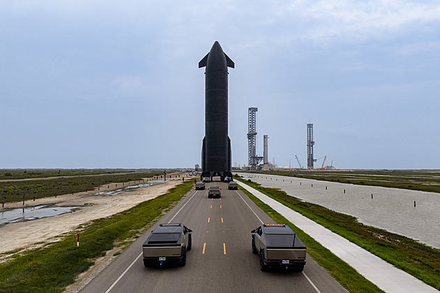 SpaceX si při testu své megarakety pohraje se štíty. Výbuch se neočekává