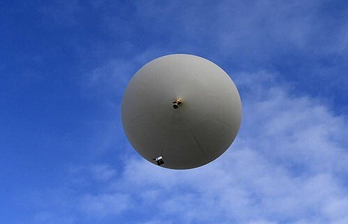 V Litvě vyvolal poplach podezřelý létající objekt. Byl to meteorologický balón