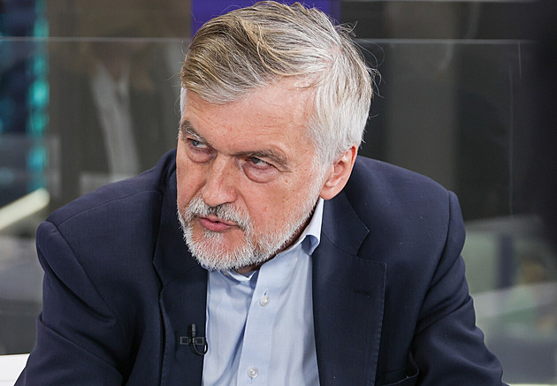 Nevyhrajeme, zaostáváme, řekl hlavní ekonom ruské banky. Dostal vyhazov